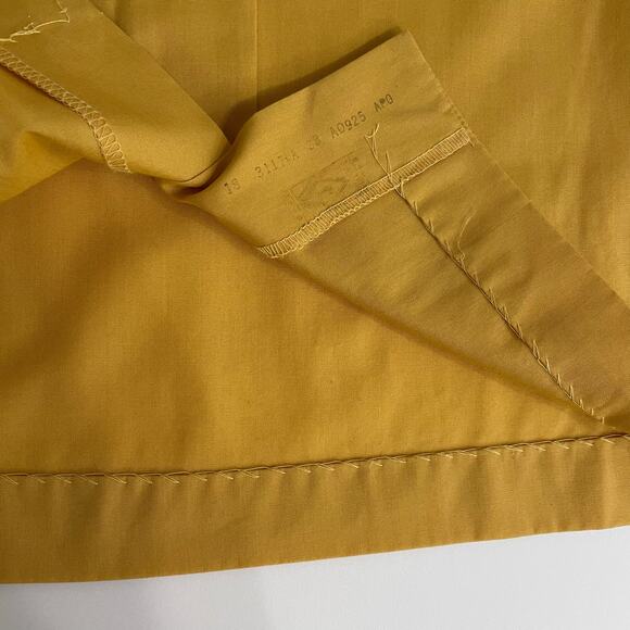 Vintage 1950s Womens Blouse Dagger Collar Button Up Dress Shirt Mustard Balloon - Picture 9 of 13